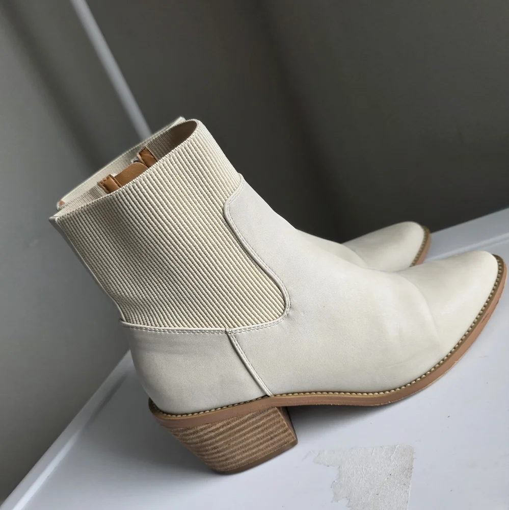 DV by Dolce Vita Perpetua Booties Women's cream color sz 9 - Picture 5 of 8